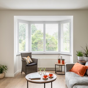 erker-voorzien-van-maatwerk-shutters