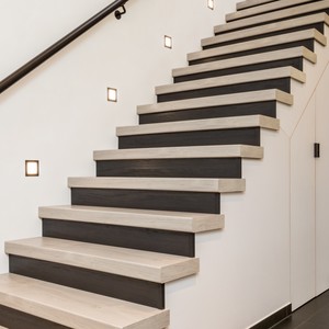 Moderne maatwerk traprenovatie